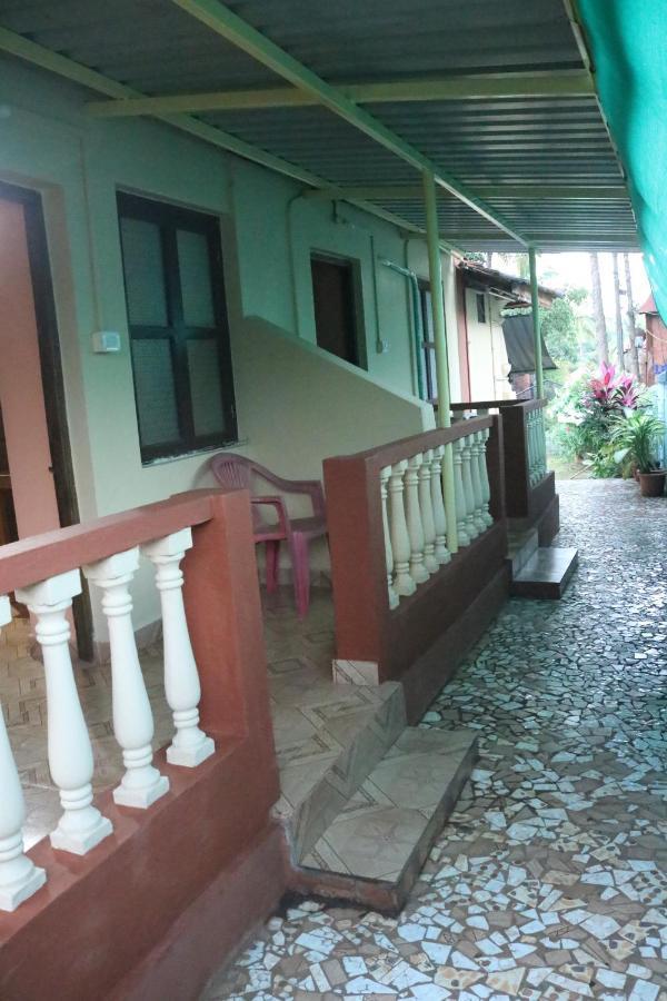 Fatima'S Place Vagator Bagian luar foto