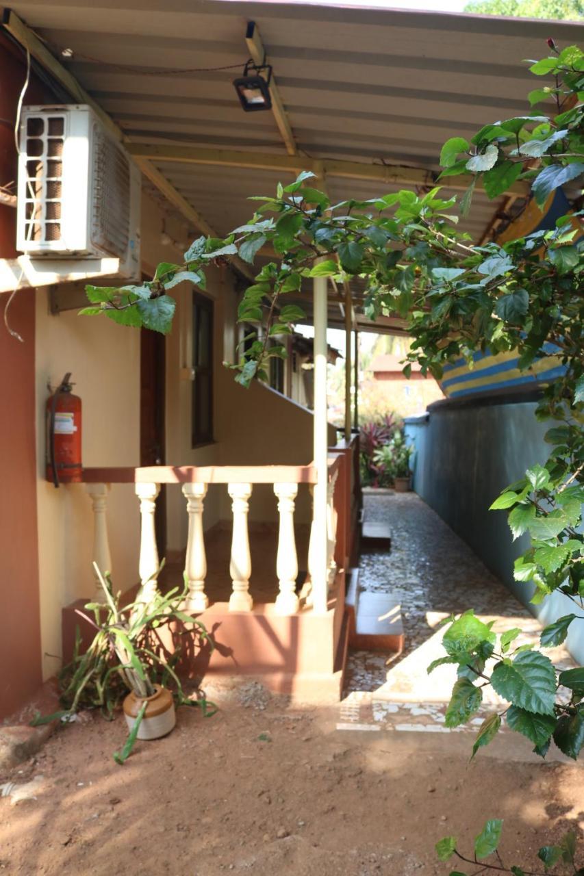 Fatima'S Place Vagator Bagian luar foto