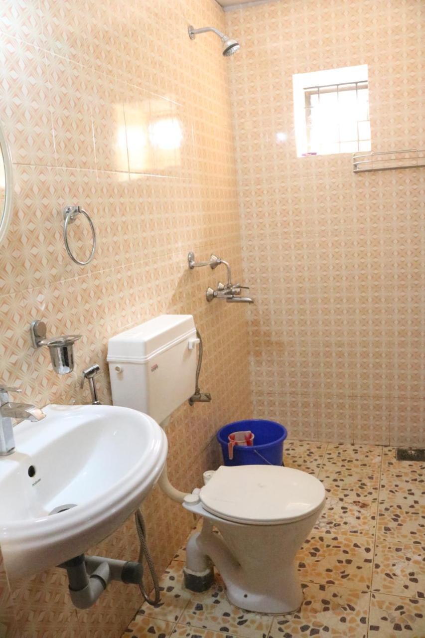 Fatima'S Place Vagator Bagian luar foto
